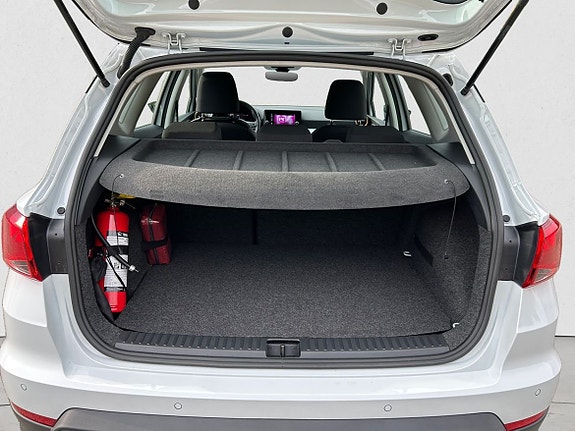 Seat Arona 16 of 18