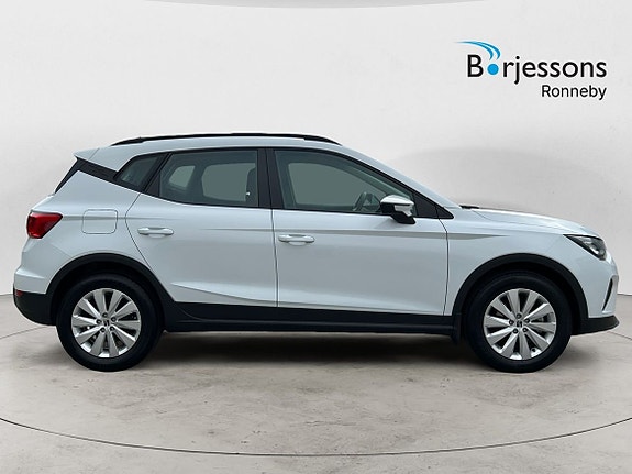 Seat Arona 2 of 18