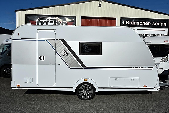 Knaus 420 QD E-Power, Dubbelbädd 3 of 22