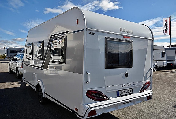 Knaus 420 QD E-Power, Dubbelbädd 21 of 22