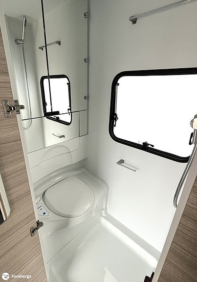 Adria ALTEA 362 LH // Liten, smidig & otroligt fin! 18 of 21