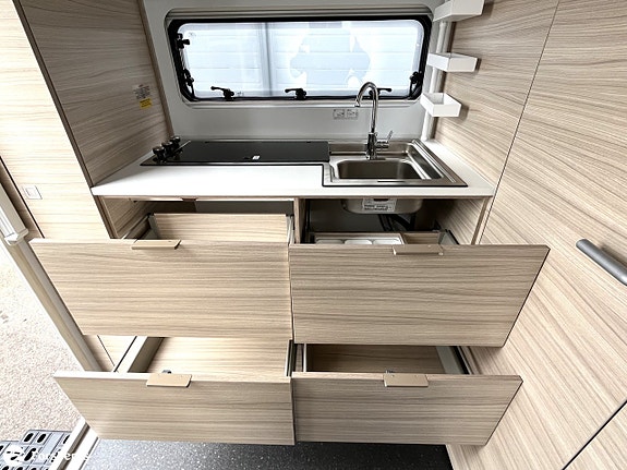 Adria ALTEA 362 LH // Liten, smidig & otroligt fin! 13 of 21