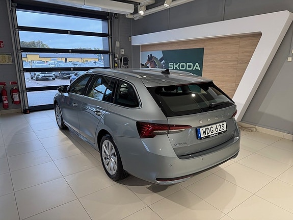 Skoda Octavia 9 of 15