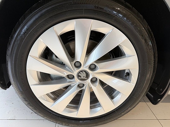 Skoda Octavia 11 of 15