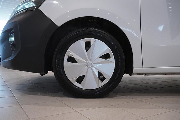 Nissan Townstar 12 of 12