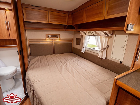 KABE ROYAL 520 XL KS *ALDE *Dubbelbädd 8 of 19