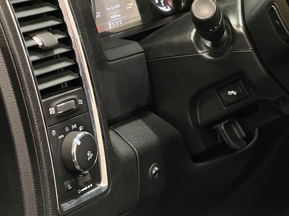 Dodge RAM 1500 21 of 30