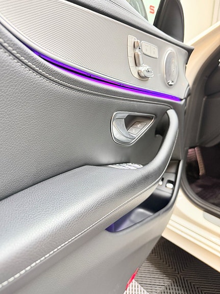 Mercedes-Benz E 220 d 7 of 16