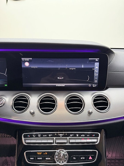 Mercedes-Benz E 220 d 10 of 16