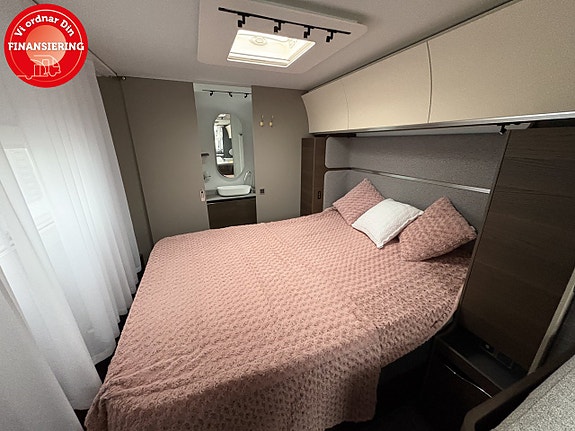 Adria ALPINA 663 HT 12 of 21
