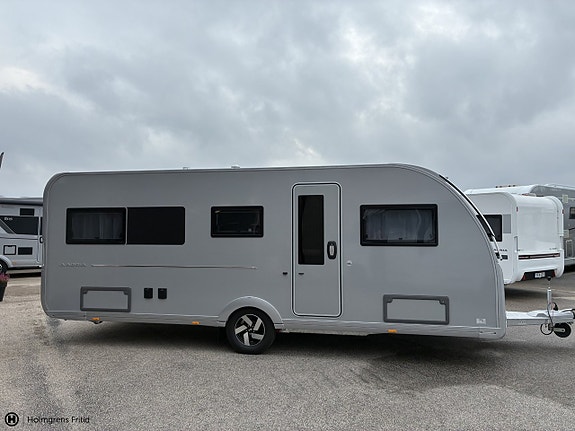 Adria Alpina 583 UL 2 of 16