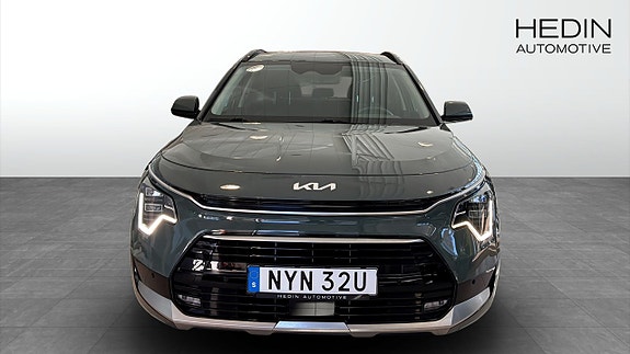 Kia Niro 2 of 12