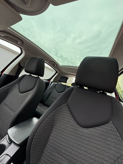 Peugeot 308 10 of 11