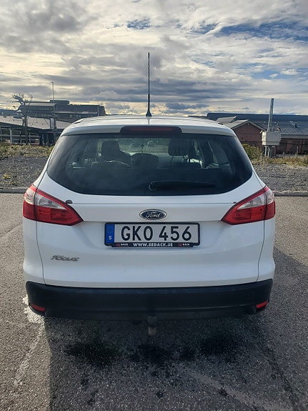 Ford Focus 2 of 5