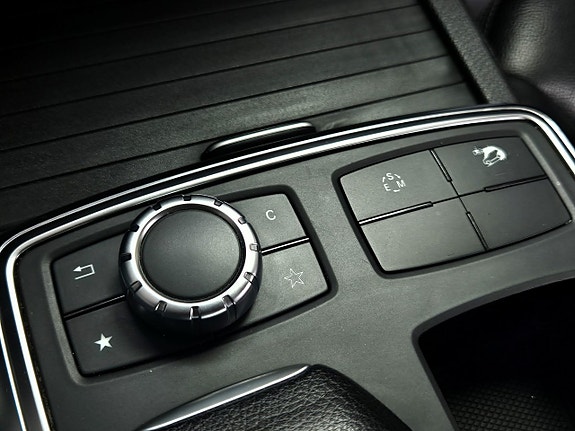 Mercedes-Benz ML 250 22 of 27