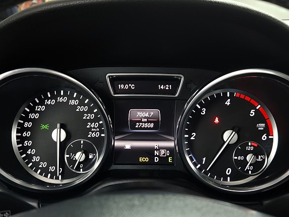 Mercedes-Benz ML 250 14 of 27