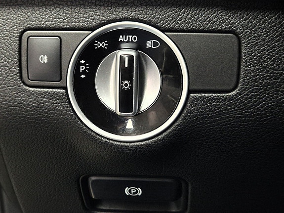 Mercedes-Benz ML 250 12 of 27