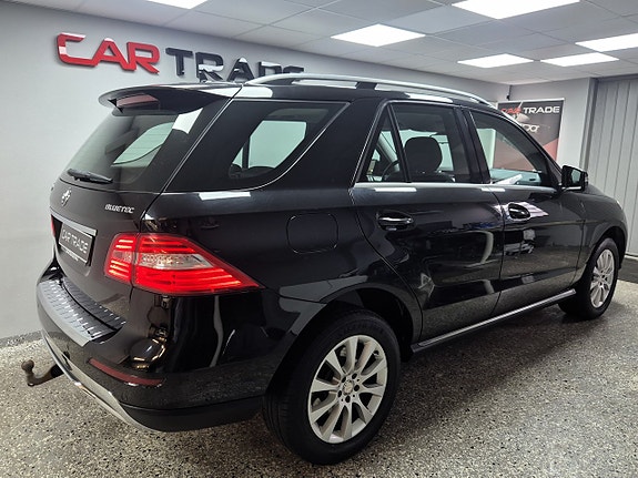 Mercedes-Benz ML 250 5 of 27