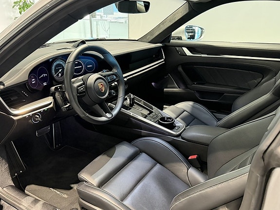 Porsche 911 Turbo S 13 of 21
