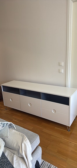 Product image 1 of 8