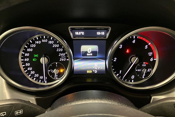 Mercedes-Benz ML350 19 of 30