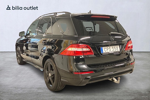 Mercedes-Benz ML350 4 of 30