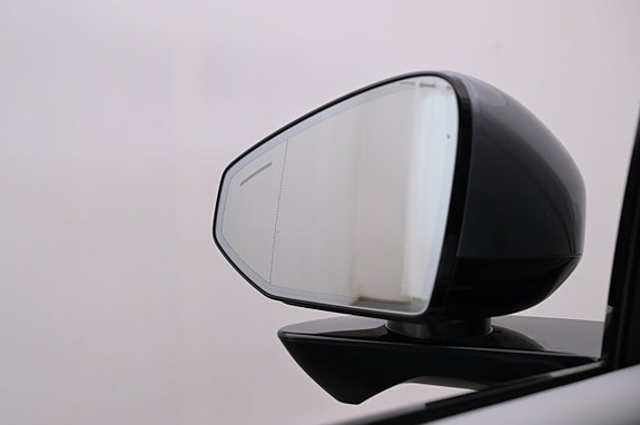Polestar 4 18 of 27