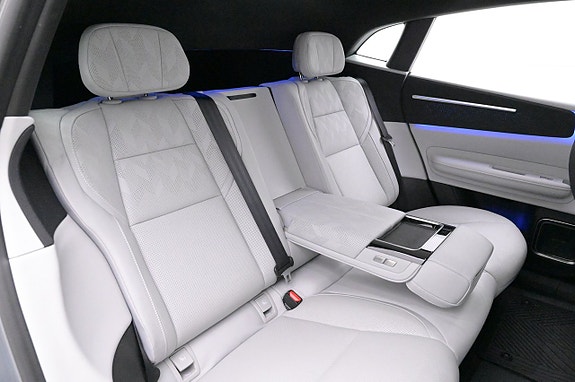 Polestar 4 20 of 27