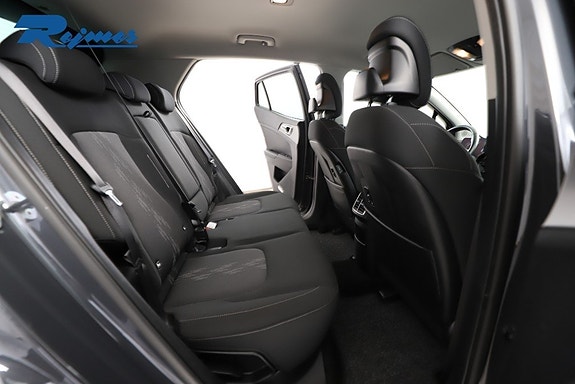 Kia Sportage 8 of 30