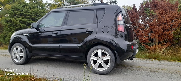 Kia Soul 2 of 8