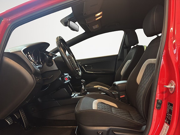 Kia Ceed 9 of 23