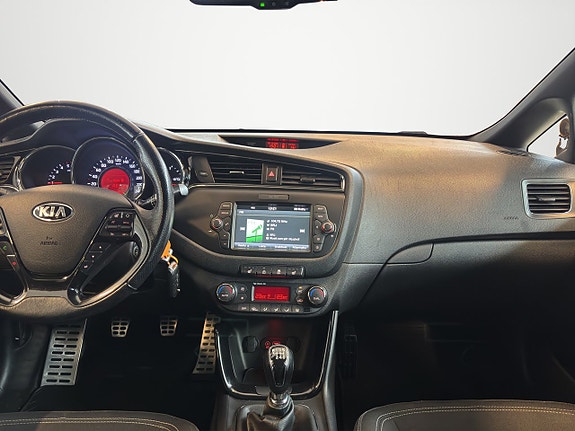Kia Ceed 12 of 23