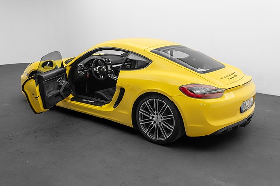 Porsche Cayman GTS 8 of 30