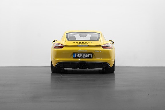 Porsche Cayman GTS 3 of 30