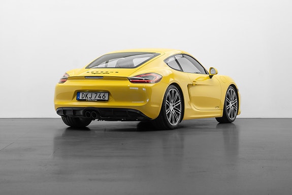 Porsche Cayman GTS 2 of 30