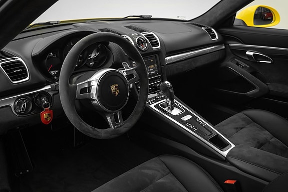 Porsche Cayman GTS 10 of 30
