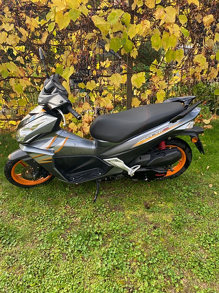 Honda NSC50 4 of 5