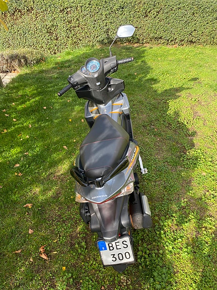 Honda NSC50 3 of 5