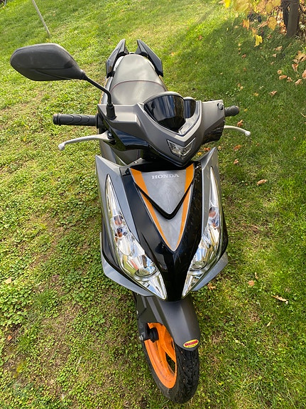 Honda NSC50 2 of 5