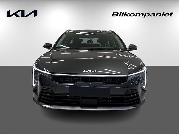 Kia K4 2 of 27