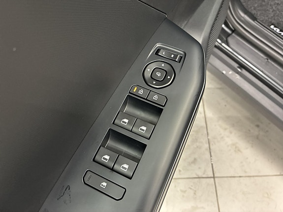 Kia K4 23 of 27