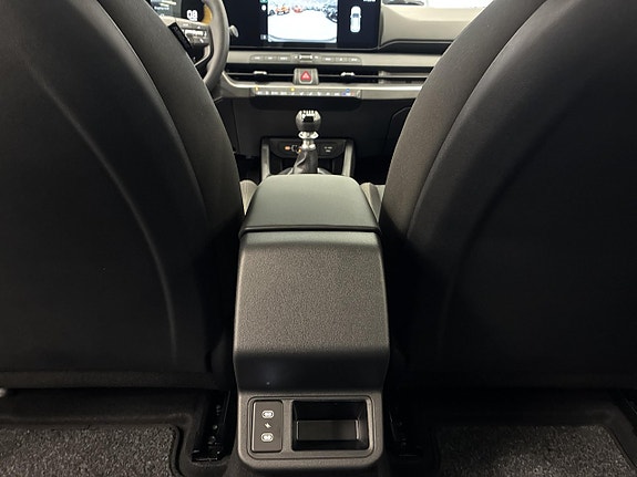 Kia K4 25 of 27