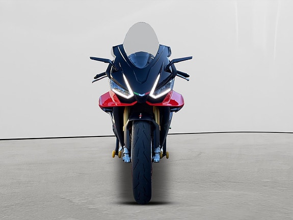 Aprilia RSV4 1100 1.1 217hk V4 Akrapovic, Öhlins fjädring 8 of 17