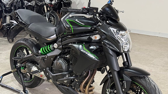 Kawasaki Ninja ER-6N ABS Helsystem låga mil 2 of 10