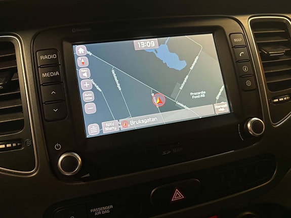 Kia Carens 16 of 16