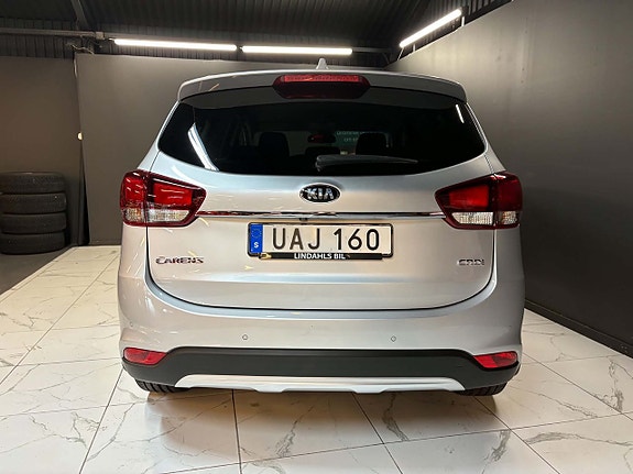 Kia Carens 6 of 16