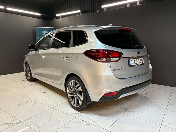 Kia Carens 4 of 16