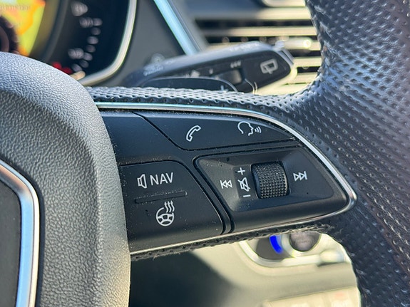 Audi Q5 9 of 17