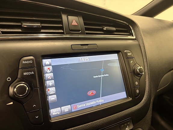 Kia Ceed 6 of 10