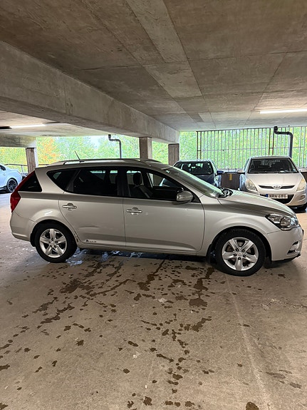 Kia Ceed 8 of 13